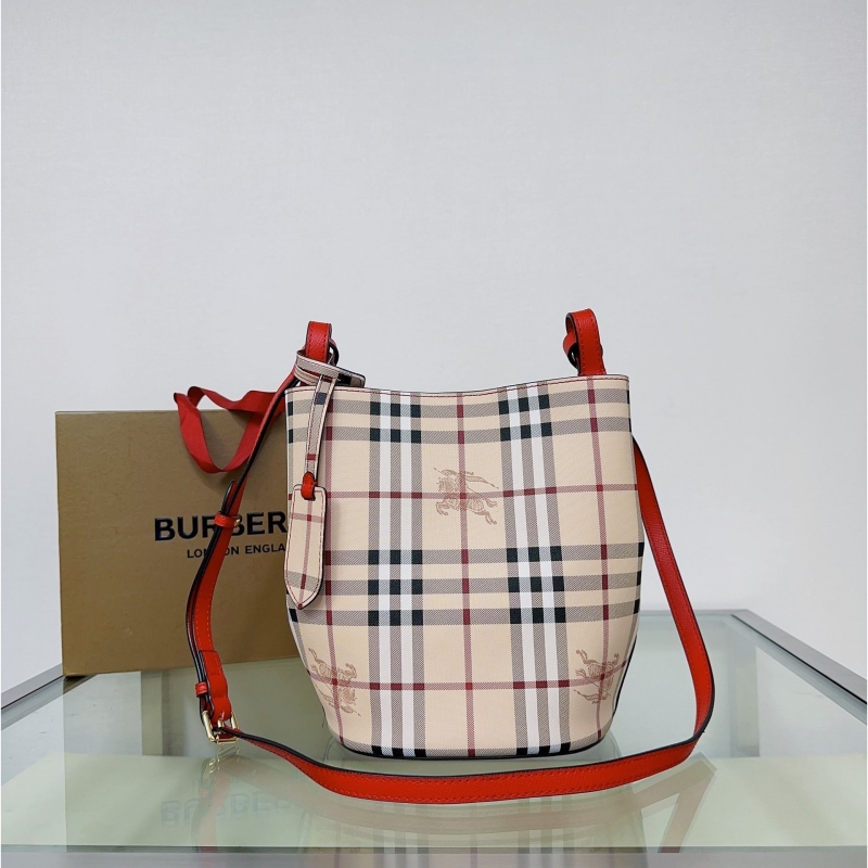 B**rry bucket bags